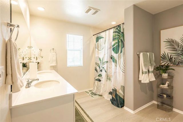 14335 Plymouth Street, Hesperia, CA 92344