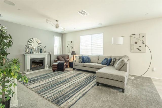 14335 Plymouth Street, Hesperia, CA 92344