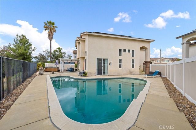 23926 Button Bush Court, Murrieta, CA 92562
