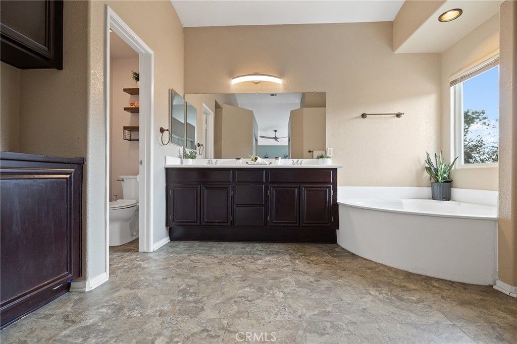 Image 15 of property listing at 23926 Button Bush Court, Murrieta, CA 92562