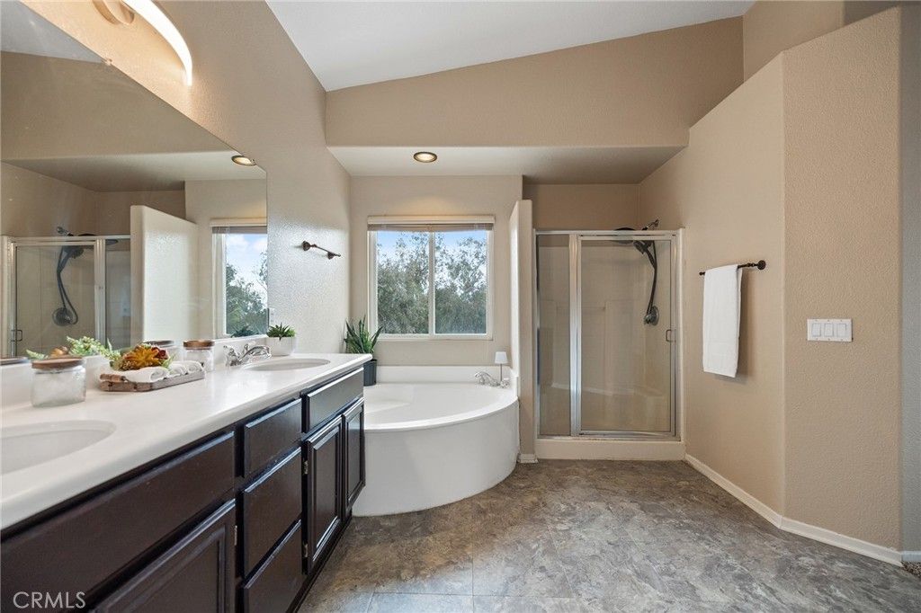 Image 16 of property listing at 23926 Button Bush Court, Murrieta, CA 92562