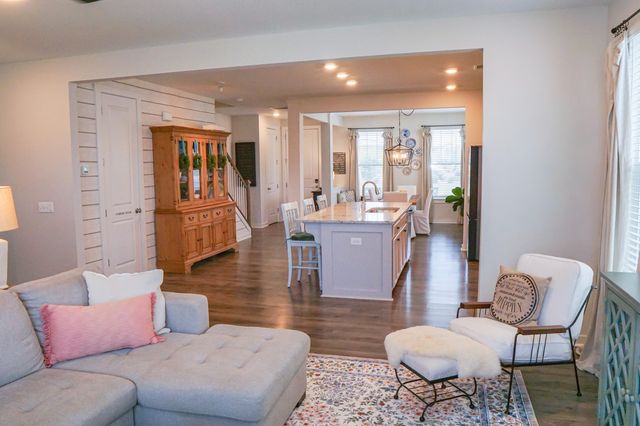 121 Summer Tanager Drive, Ravenel, SC 29470