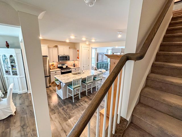 121 Summer Tanager Drive, Ravenel, SC 29470