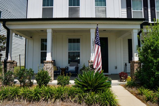 121 Summer Tanager Drive, Ravenel, SC 29470