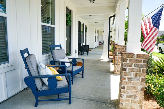 121 Summer Tanager Drive, Ravenel, SC 29470