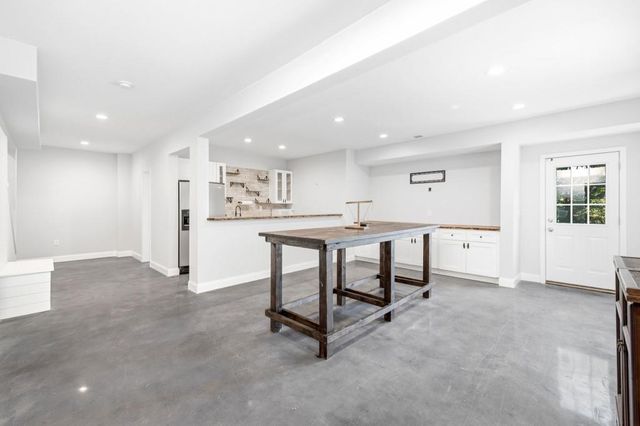 7327 Rocking Chair Lane, Hoschton, GA 30548
