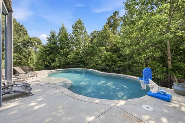 7327 Rocking Chair Lane, Hoschton, GA 30548