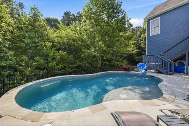 7327 Rocking Chair Lane, Hoschton, GA 30548
