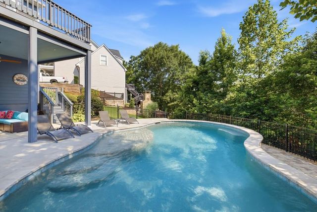 7327 Rocking Chair Lane, Hoschton, GA 30548
