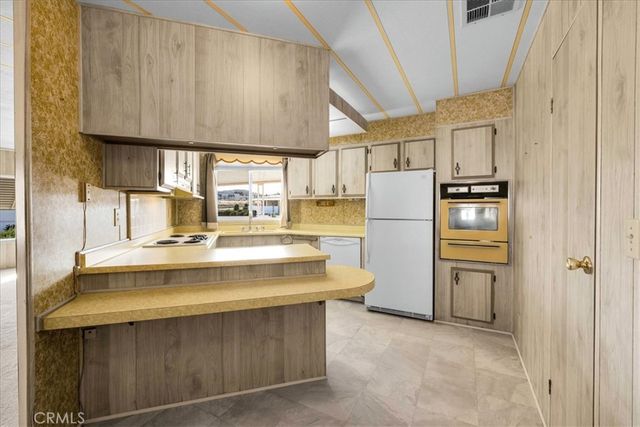 7501 Palm Avenue 74, Yucca Valley, CA 92284
