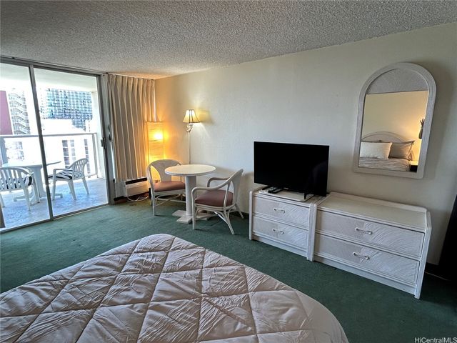 445 S Seaside Avenue 2011, Honolulu, HI 96815
