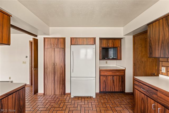 340 Edgemeer Place, Oberlin, OH 44074