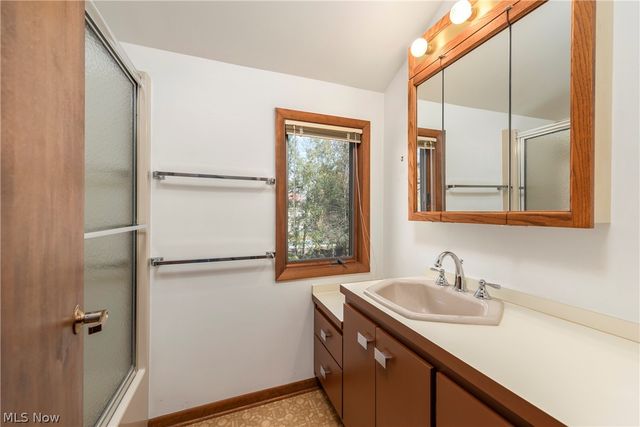 340 Edgemeer Place, Oberlin, OH 44074