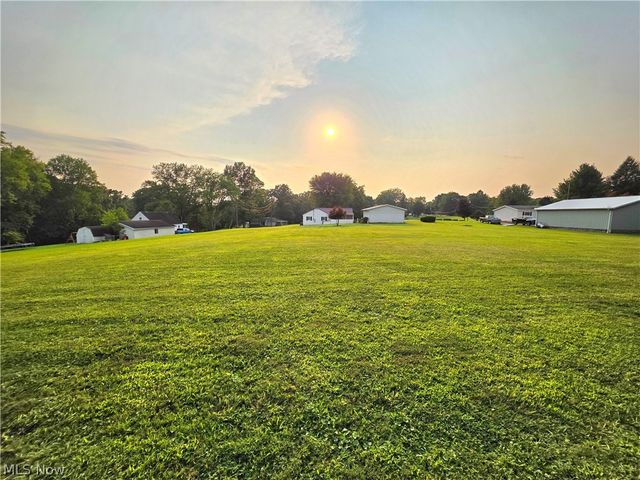 346 Island View Drive, Parkersburg, WV 26101
