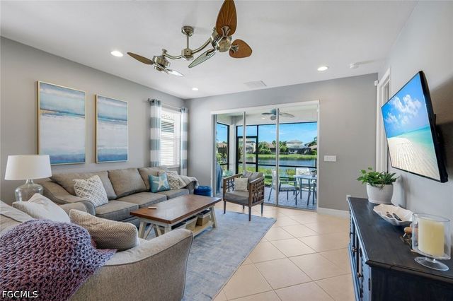 10443 Spruce Pine CT, Fort Myers, FL 33913