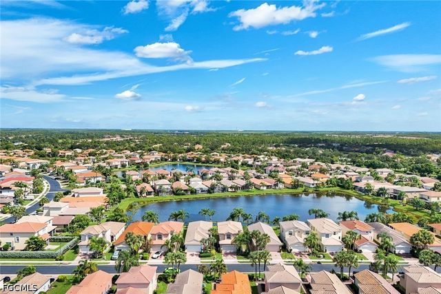 10443 Spruce Pine CT, Fort Myers, FL 33913