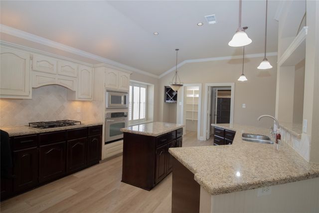 3722 Arbordale Lane, Sachse, TX 75048