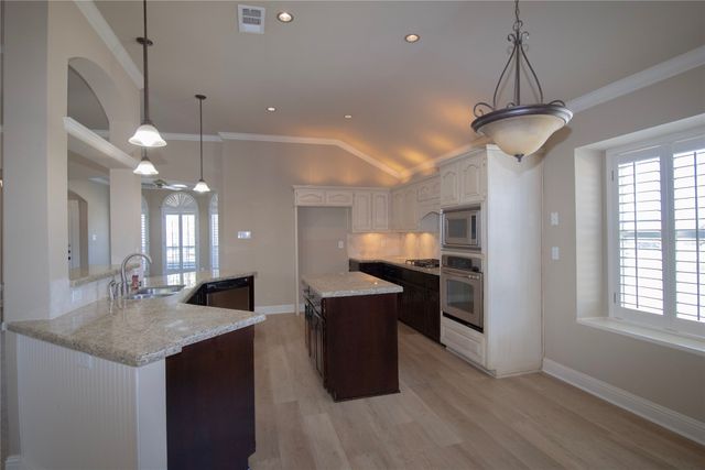 3722 Arbordale Lane, Sachse, TX 75048