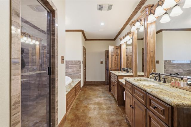 89 Thornwood Lane, Van Alstyne, TX 75495