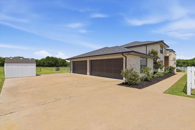 89 Thornwood Lane, Van Alstyne, TX 75495