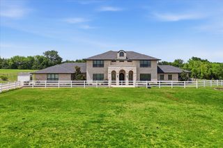 89 Thornwood Lane, Van Alstyne, TX 75495