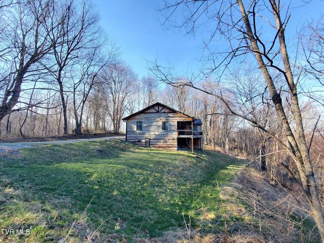 108 Roan View Road, Roan Mountain, TN 37687