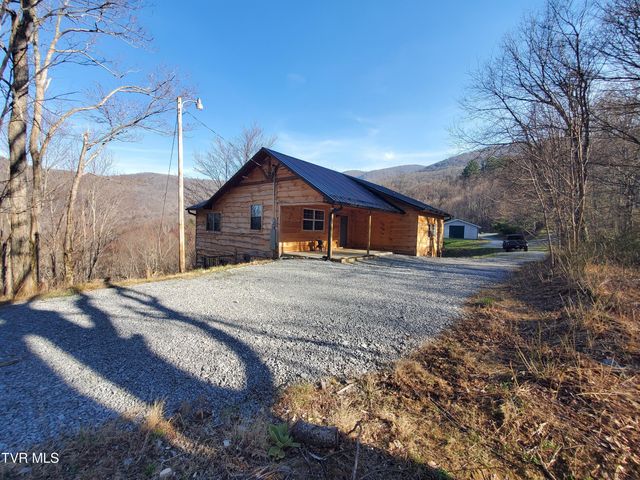 108 Roan View Road, Roan Mountain, TN 37687
