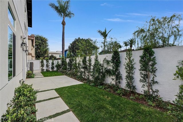 2016 Farrell Avenue B, Redondo Beach, CA 90278