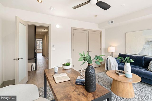 429 SALMON ST, Philadelphia, PA 19125