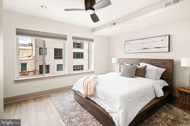 429 SALMON ST, Philadelphia, PA 19125