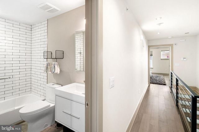 429 SALMON ST, Philadelphia, PA 19125