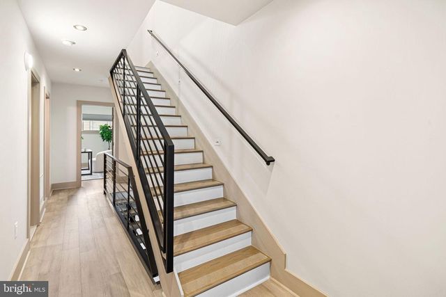 429 SALMON ST, Philadelphia, PA 19125