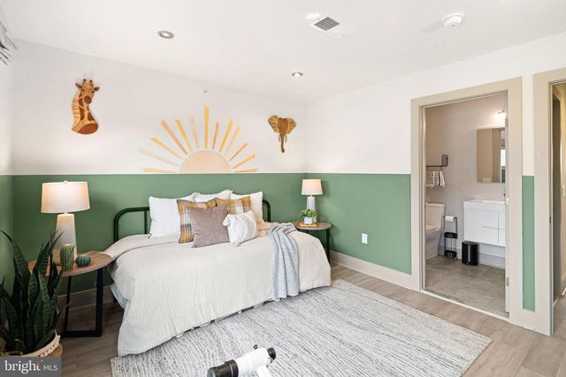 429 SALMON ST, Philadelphia, PA 19125