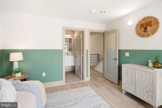 429 SALMON ST, Philadelphia, PA 19125