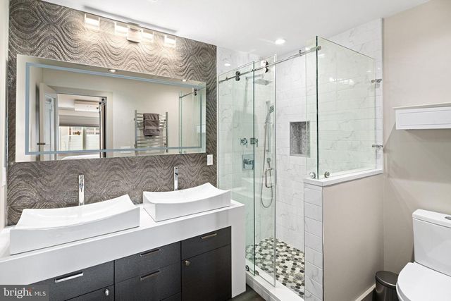 429 SALMON ST, Philadelphia, PA 19125