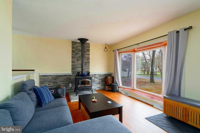225 MAPLE DR, Browns Mills, NJ 08015