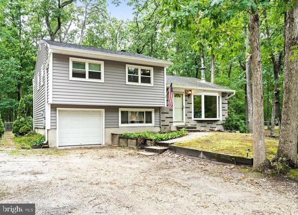 225 MAPLE DR, Browns Mills, NJ 08015