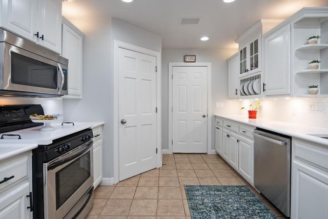 702 MARCKS COURT, Luxemburg, WI 54217