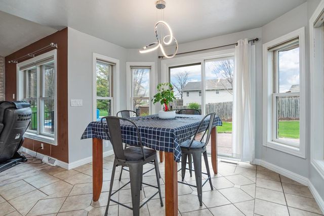 702 MARCKS COURT, Luxemburg, WI 54217