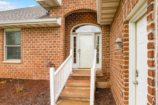 702 MARCKS COURT, Luxemburg, WI 54217