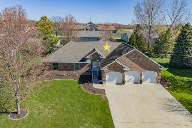 702 MARCKS COURT, Luxemburg, WI 54217