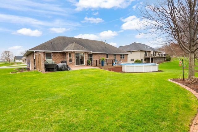 702 MARCKS COURT, Luxemburg, WI 54217