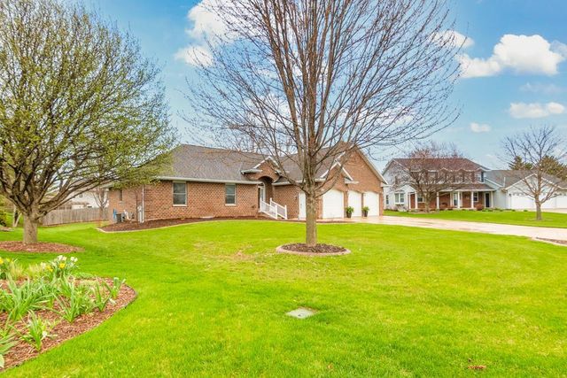 702 MARCKS COURT, Luxemburg, WI 54217