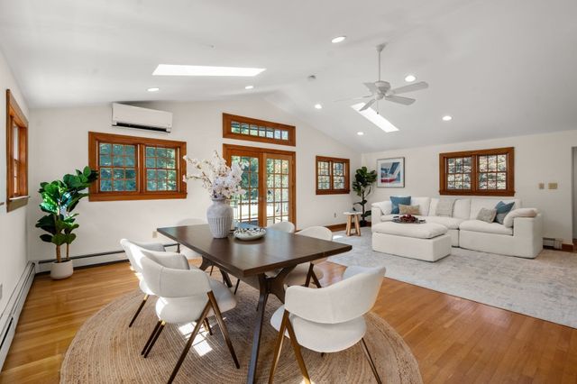139 Webster St, Needham, MA 02494