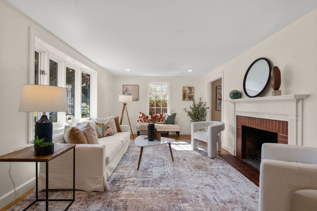 139 Webster St, Needham, MA 02494