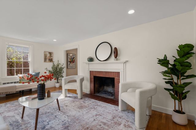 139 Webster St, Needham, MA 02494