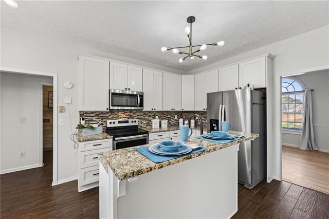 3021 Black Fox Drive, Loganville, GA 30052