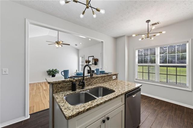 3021 Black Fox Drive, Loganville, GA 30052