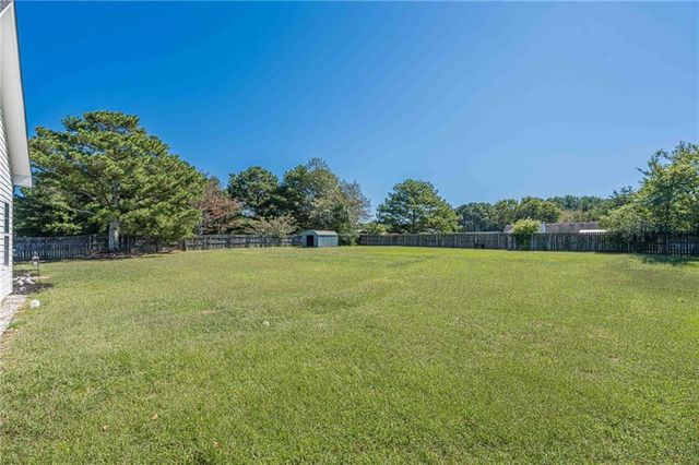 3021 Black Fox Drive, Loganville, GA 30052