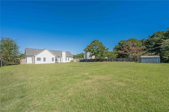3021 Black Fox Drive, Loganville, GA 30052
